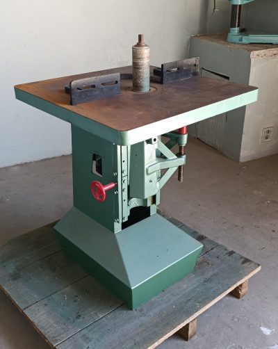 Tupia Famac 700mm x 700mm ferro fundido